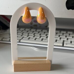 NIP iridescent yellow orange  Teardrop Earrings